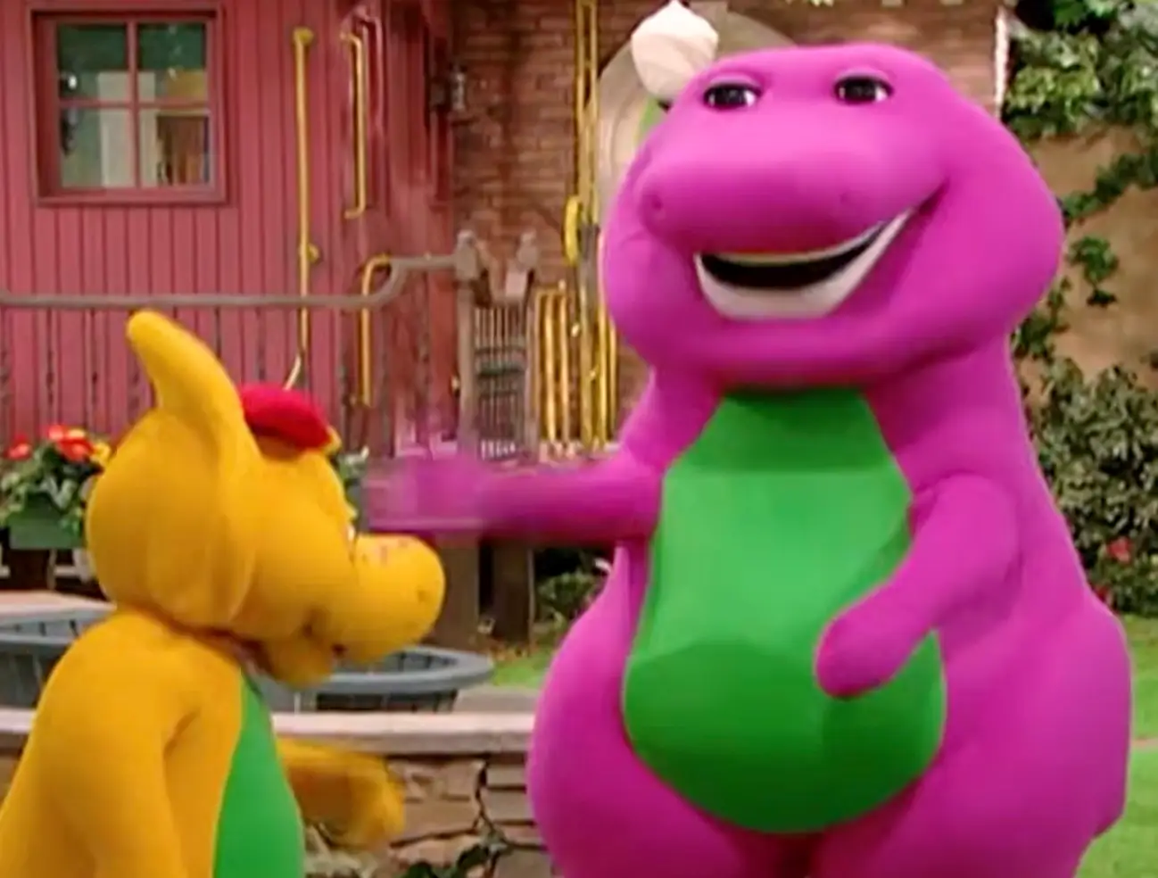 He's the man behind the dinosaur. (@barney/YouTube)