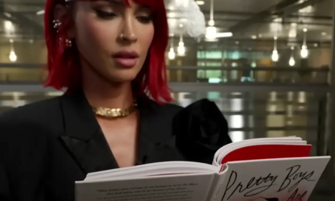 Fox says she was abused by some 'very famous' people.