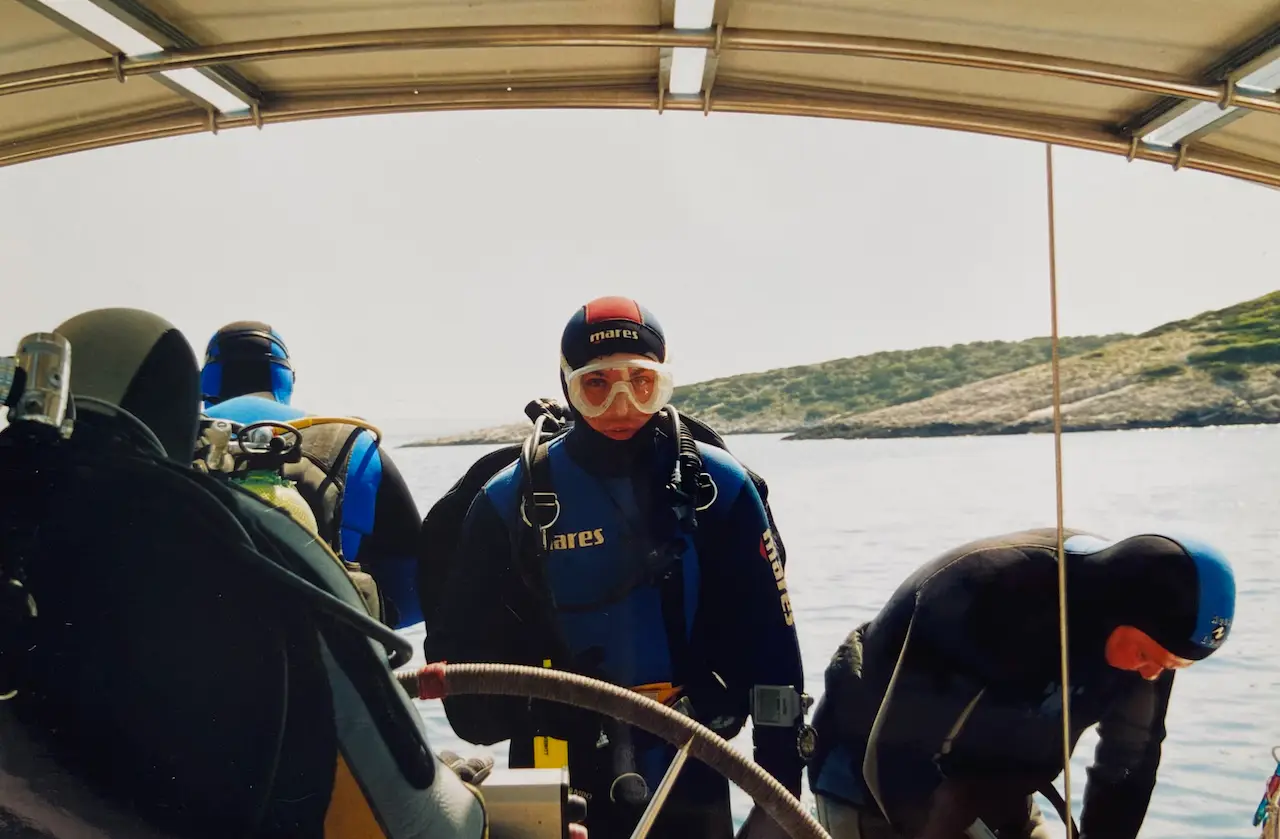 Dan tried to tell the navy divers that they had the wrong equipment for a cave dive (Dan Frolec)