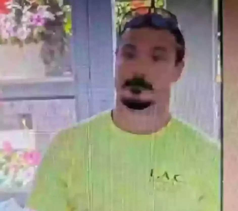 Police are still searching for Travis Decker (Kittitas County Sheriff's Office)