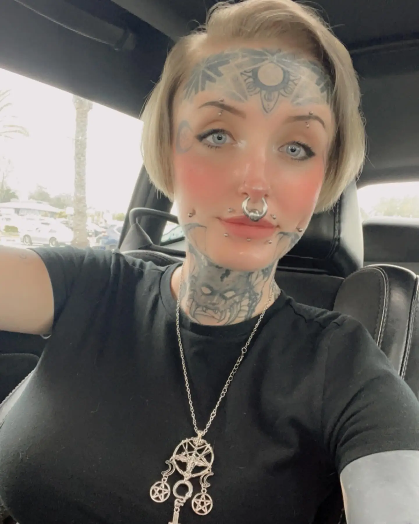 Ash Putnam recently applied for a job at TJ Maxx. (Instagram/@ashxobrien)