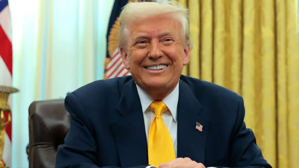 'World’s most powerful company' willing to pay Trump $100,000,000,000 'protection fee' amid war fears