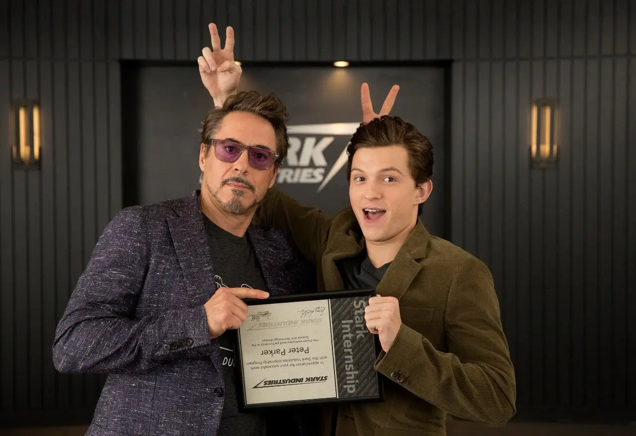 The obscured picture of the two in full. (Marvel Studios)