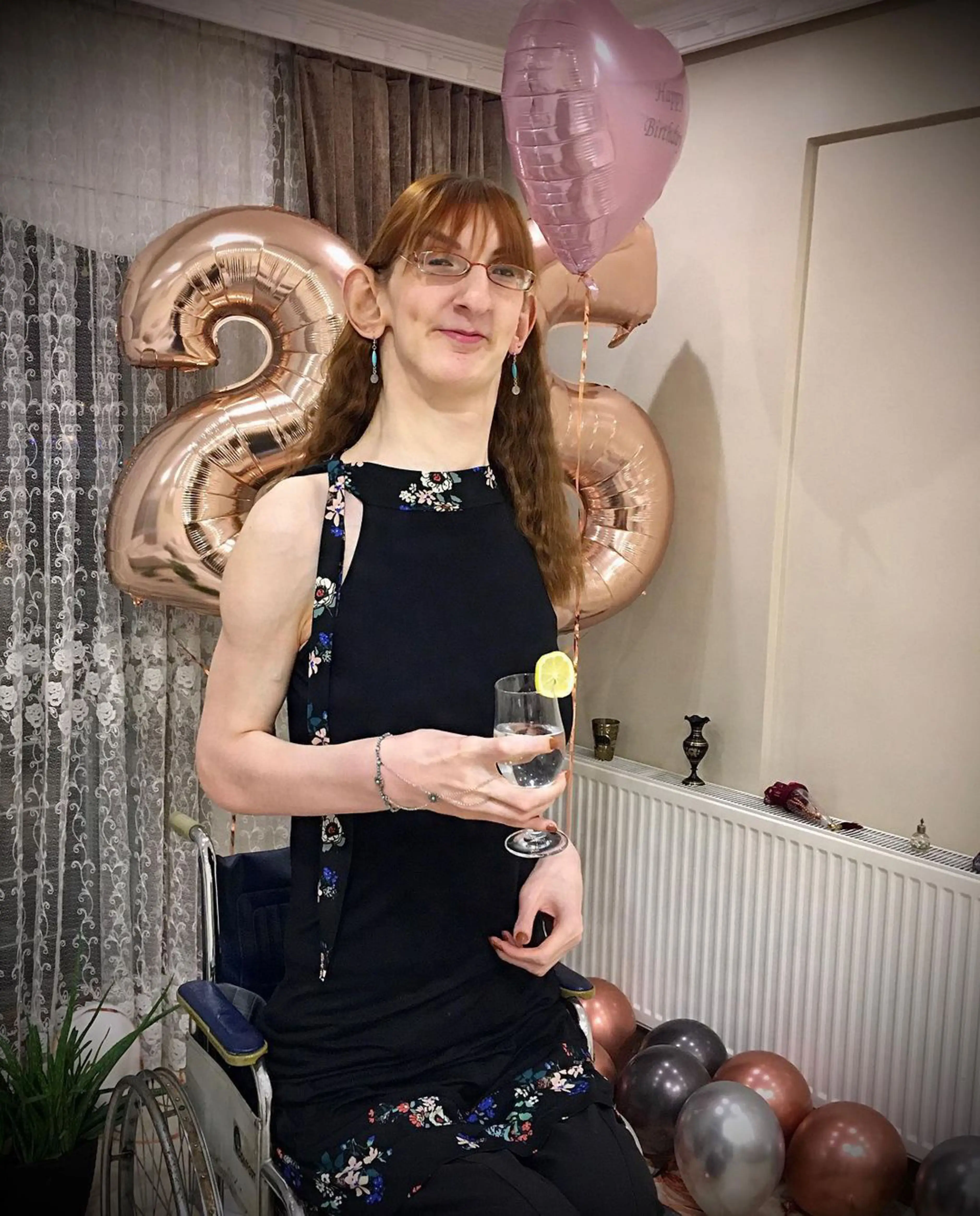 Rumeysa Gelgi, the world's tallest woman.