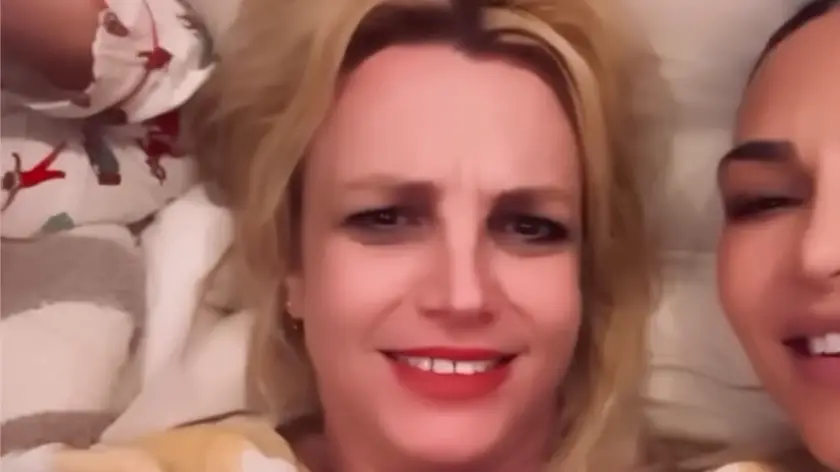 Britney spears leaves fans confused with 'wild' video of rare hangout with the Kardashians