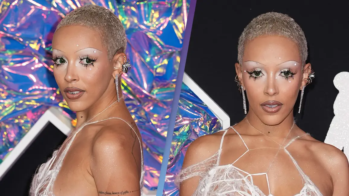 Doja Cat risks wardrobe malfunction in bold red carpet look at the MTV VMAs