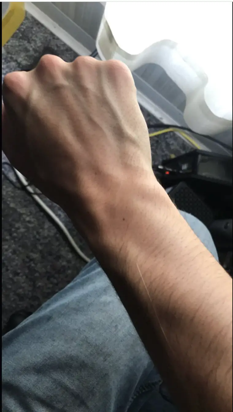 Just remember to wear your sunscreen. (Twitter/@tyler_hoover20)