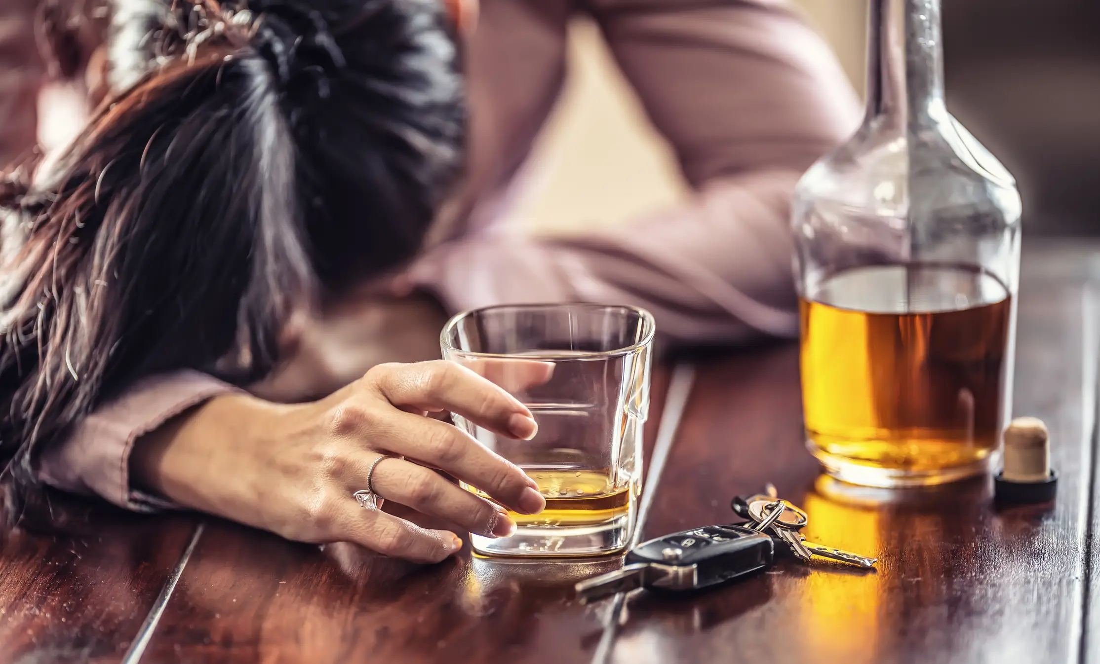 The habit is even riskier than drink driving (SimpleImages/Getty Images)