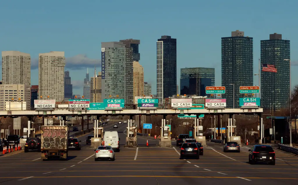 Toll roads are the subject of the latest phishing scam (Gary Hershorn/Getty Images)