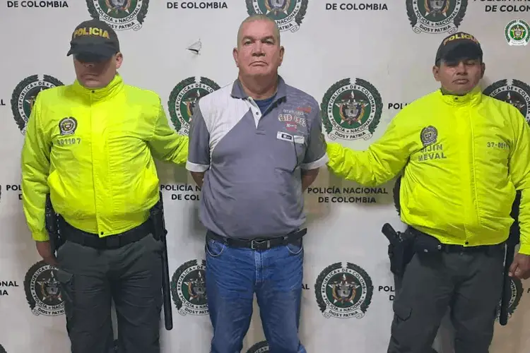 Bus driver Carlos Humberto Grisales Higuita has been arrested and charged with the kidnapping of the young girl (Colombia Attorney General)