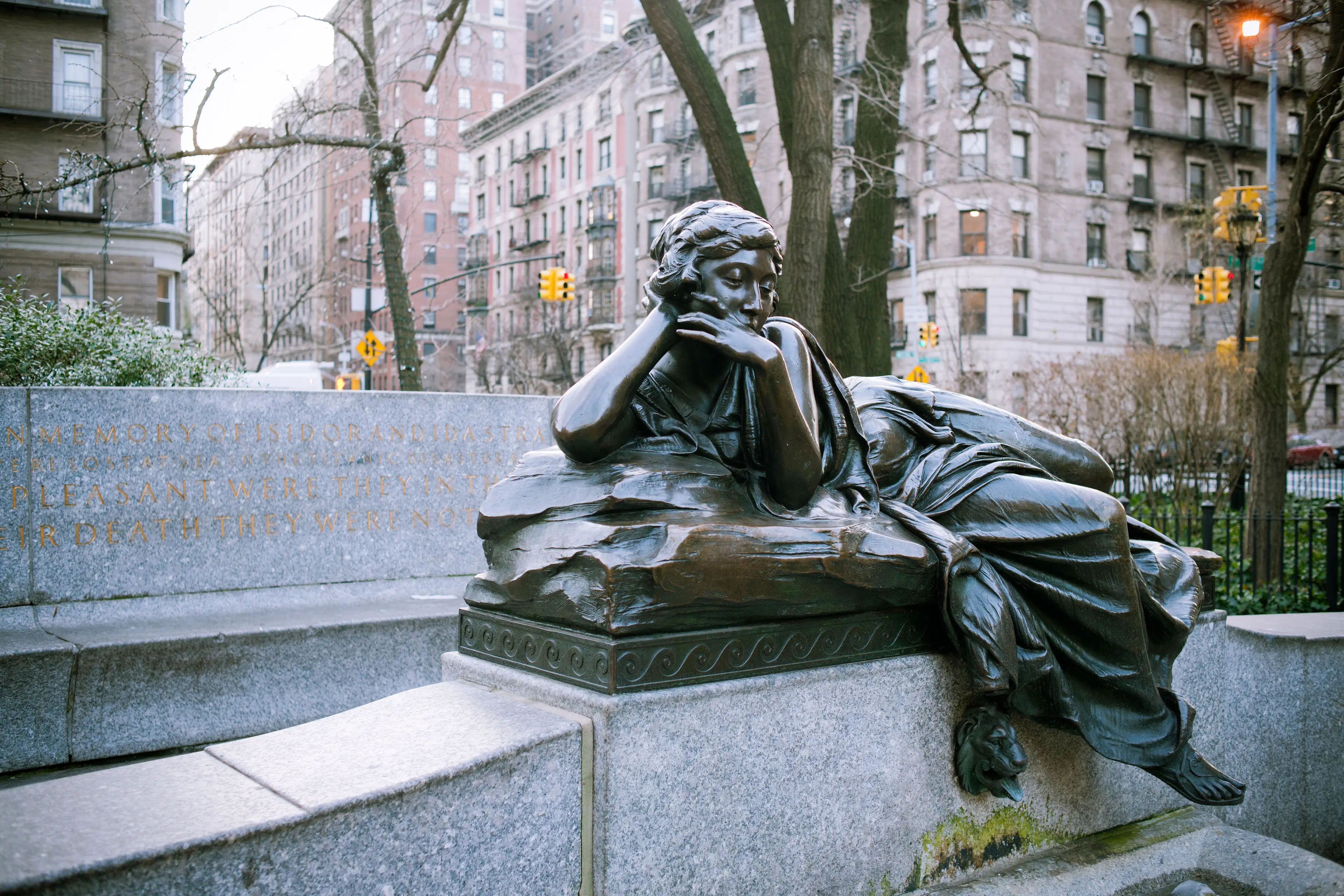 There is a memorial for the Straus' in New York.