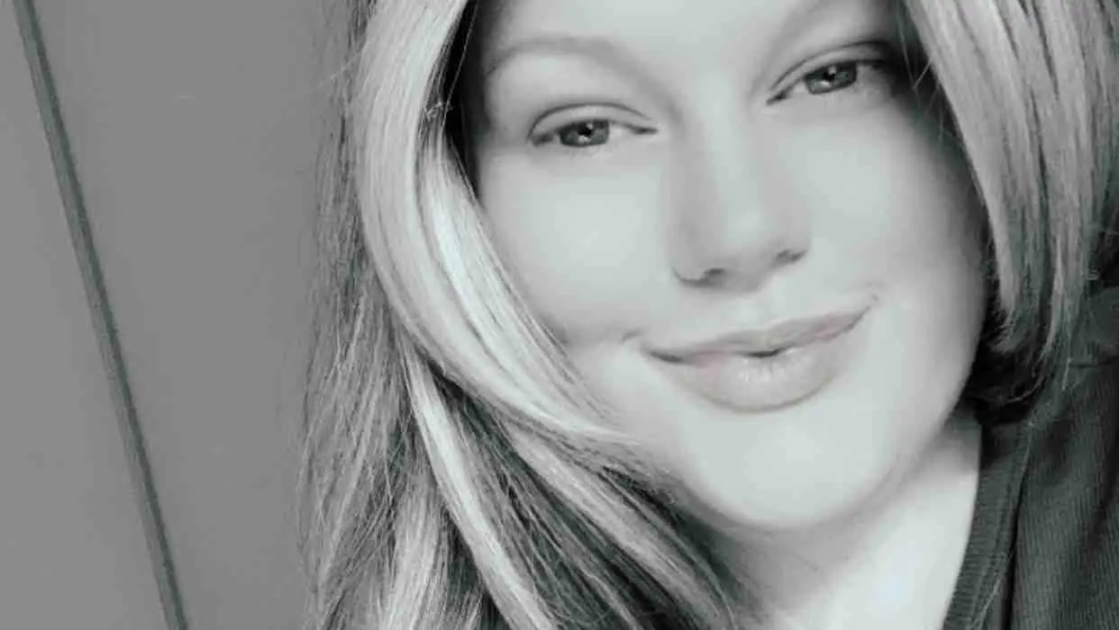 Amanda updated her GoFundMe with a picture of herself in a new wig (GoFundMe)