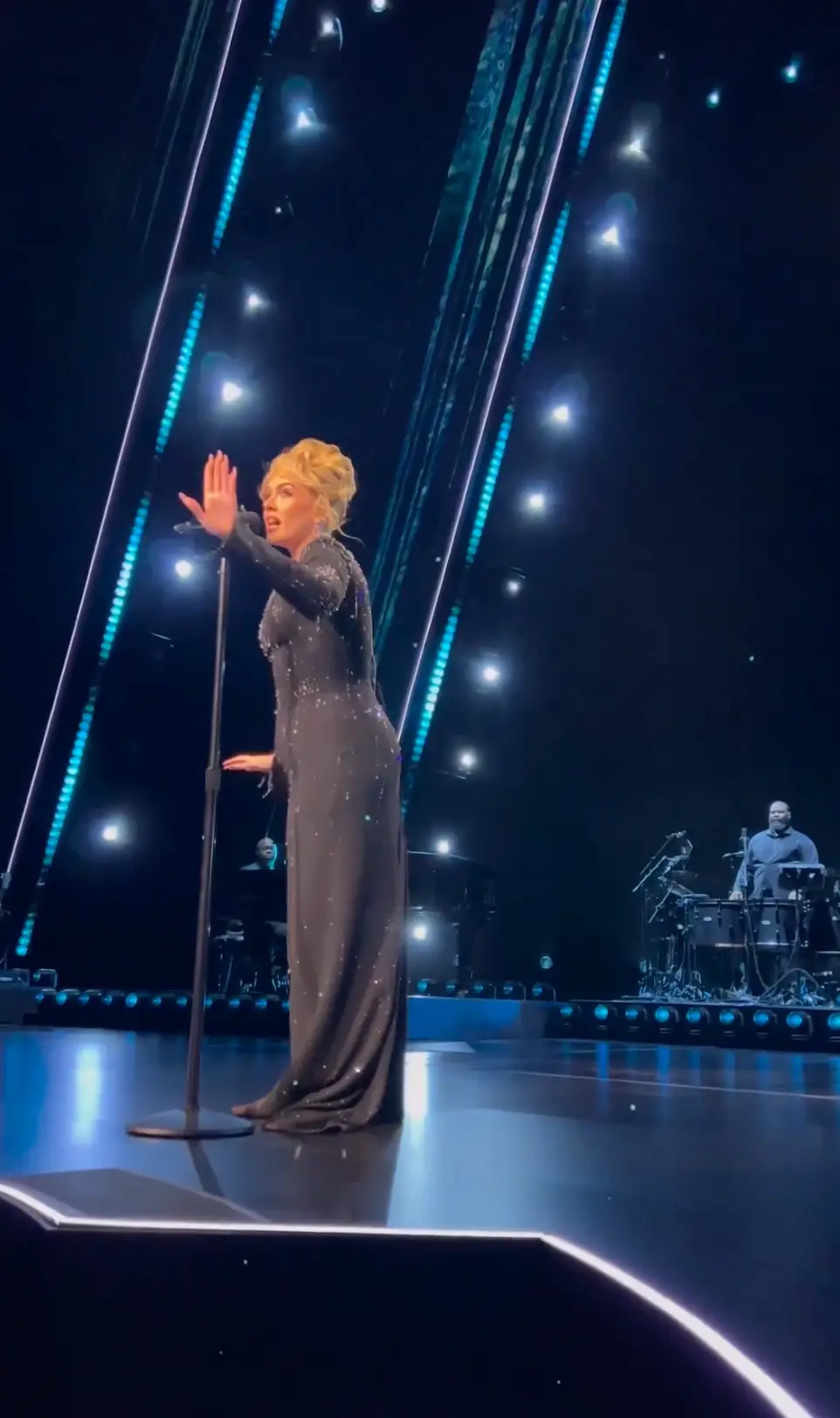 The singer stopped mid-performance to help her fan.