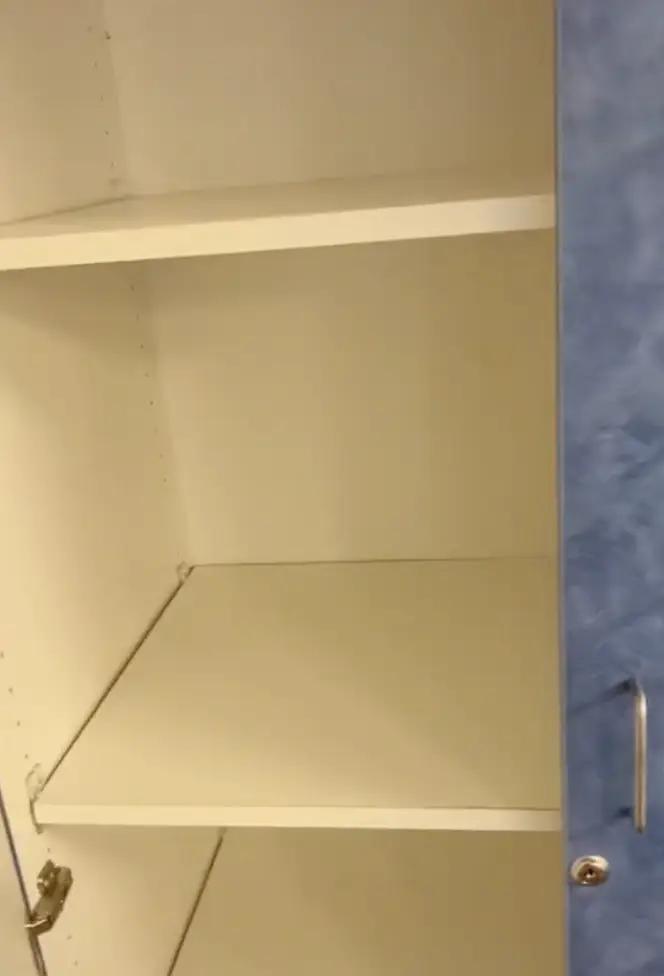 The shelves were empty.