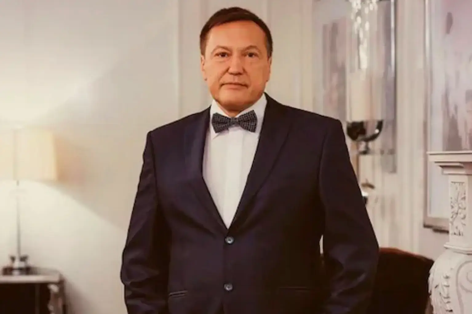 Pavel Antov died just days after his friend at the same hotel.