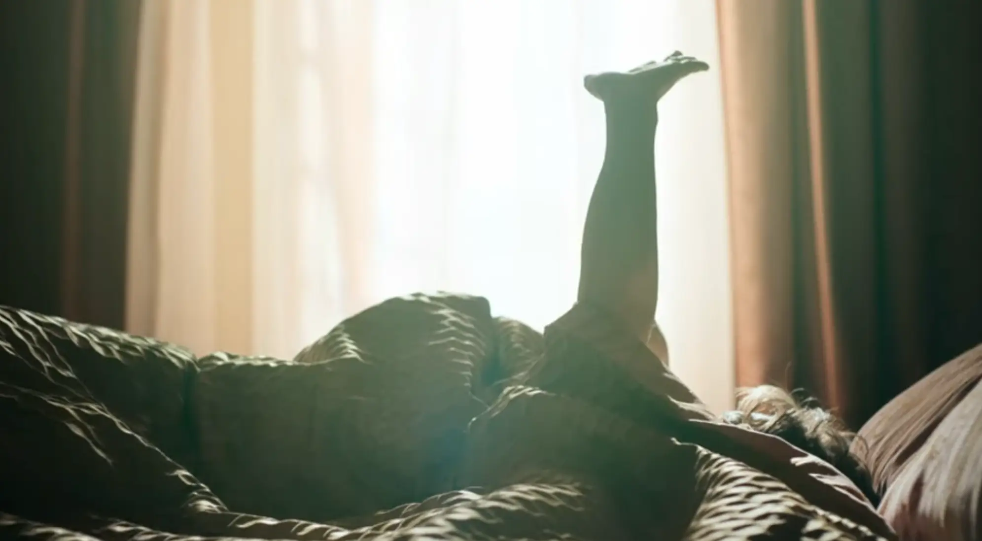 Fox said that he noticed his pinky finger was 'auto-animated'.