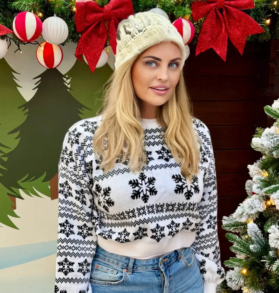 Carla plans to charge her guests £250 a head for Christmas Dinner (Instagram/officialcarlabellucci)