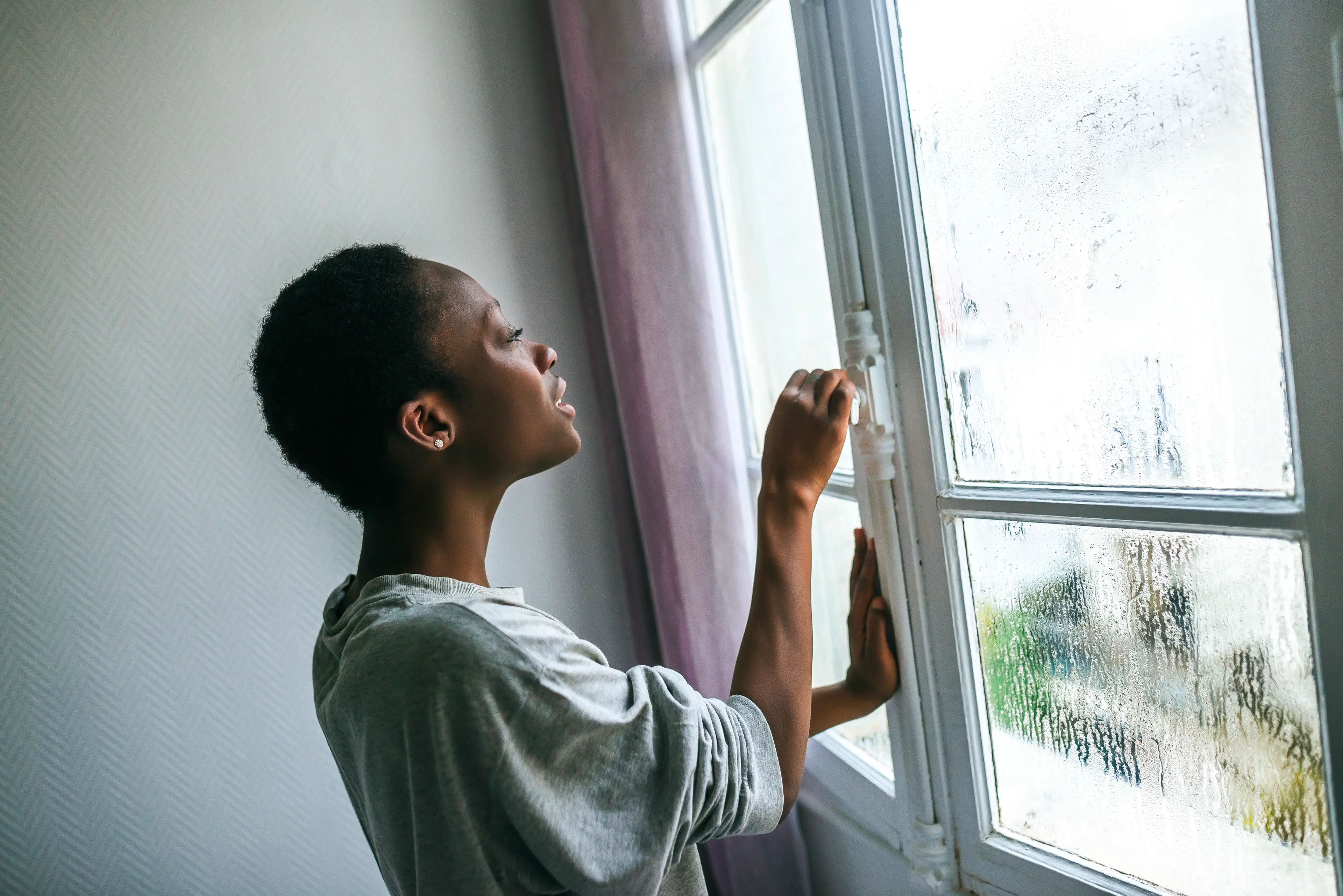 It might be cold, but it's good for you to open your windows (Getty Stock Images)