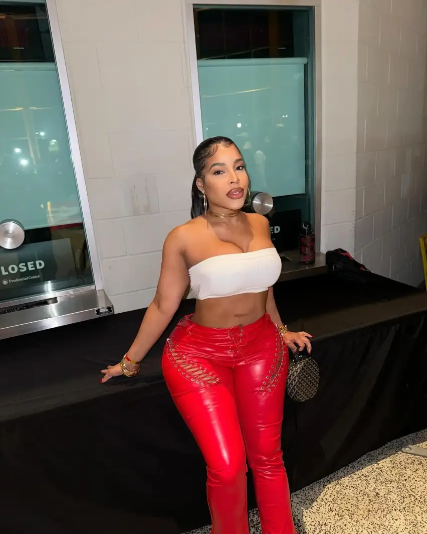 An investigation into the influencer's death is ongoing (@ariiela.lalangosta/Instagram)