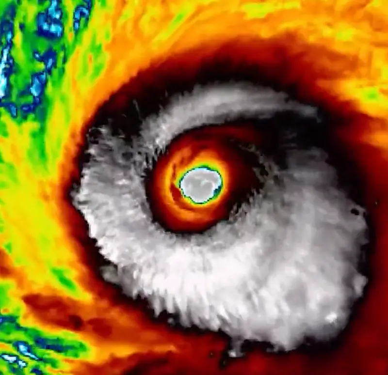Super Typhoon Champi reached peak winds of 296 km/h (184 mph), the equivalent of a Category 5 storm. (CNN)