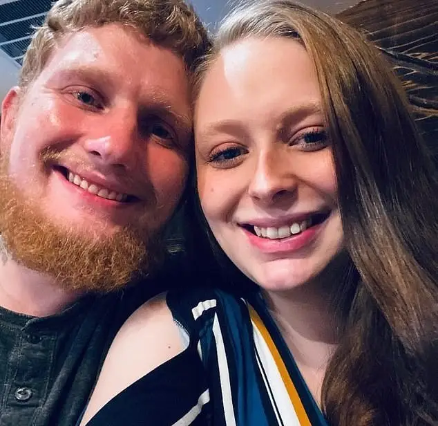 Brandon allegedly show Kelse and four children dead. (Facebook)