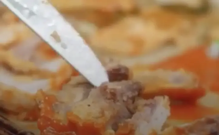 Wallace's concern was the chicken looked raw (BBC) 