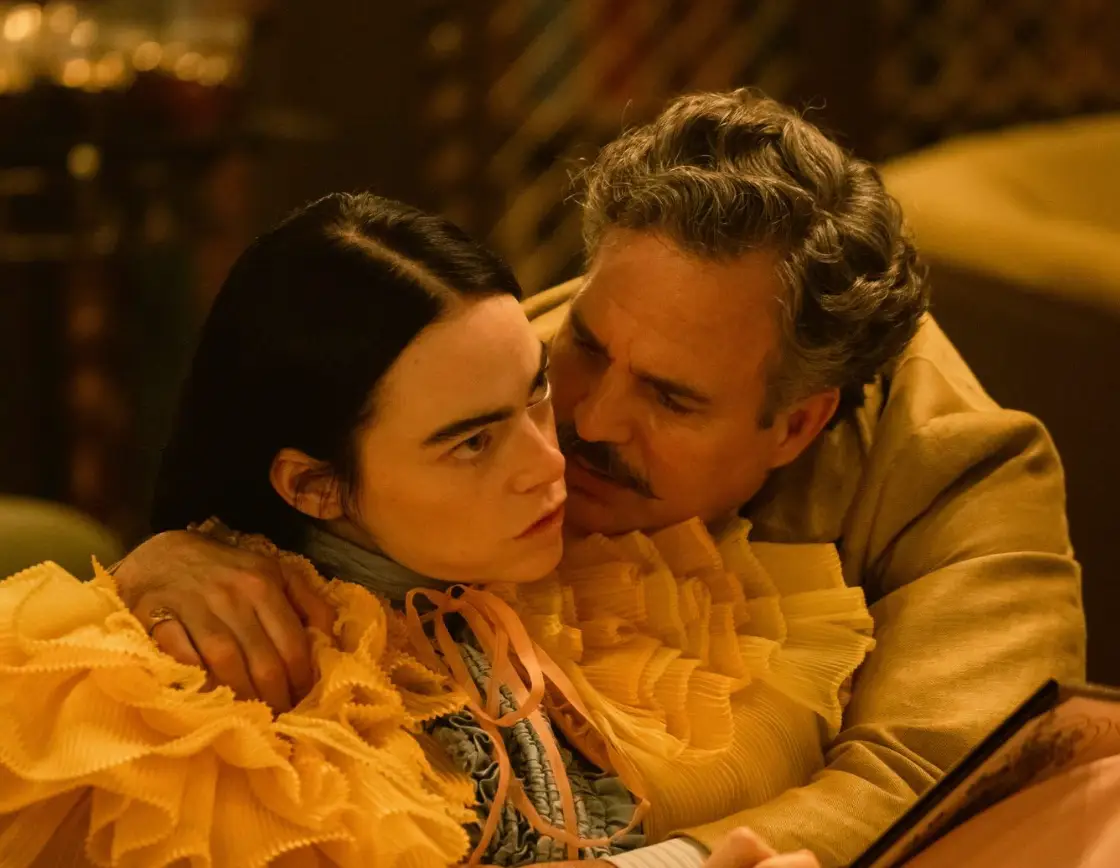 Emma Stone stars as Bella Baxter.