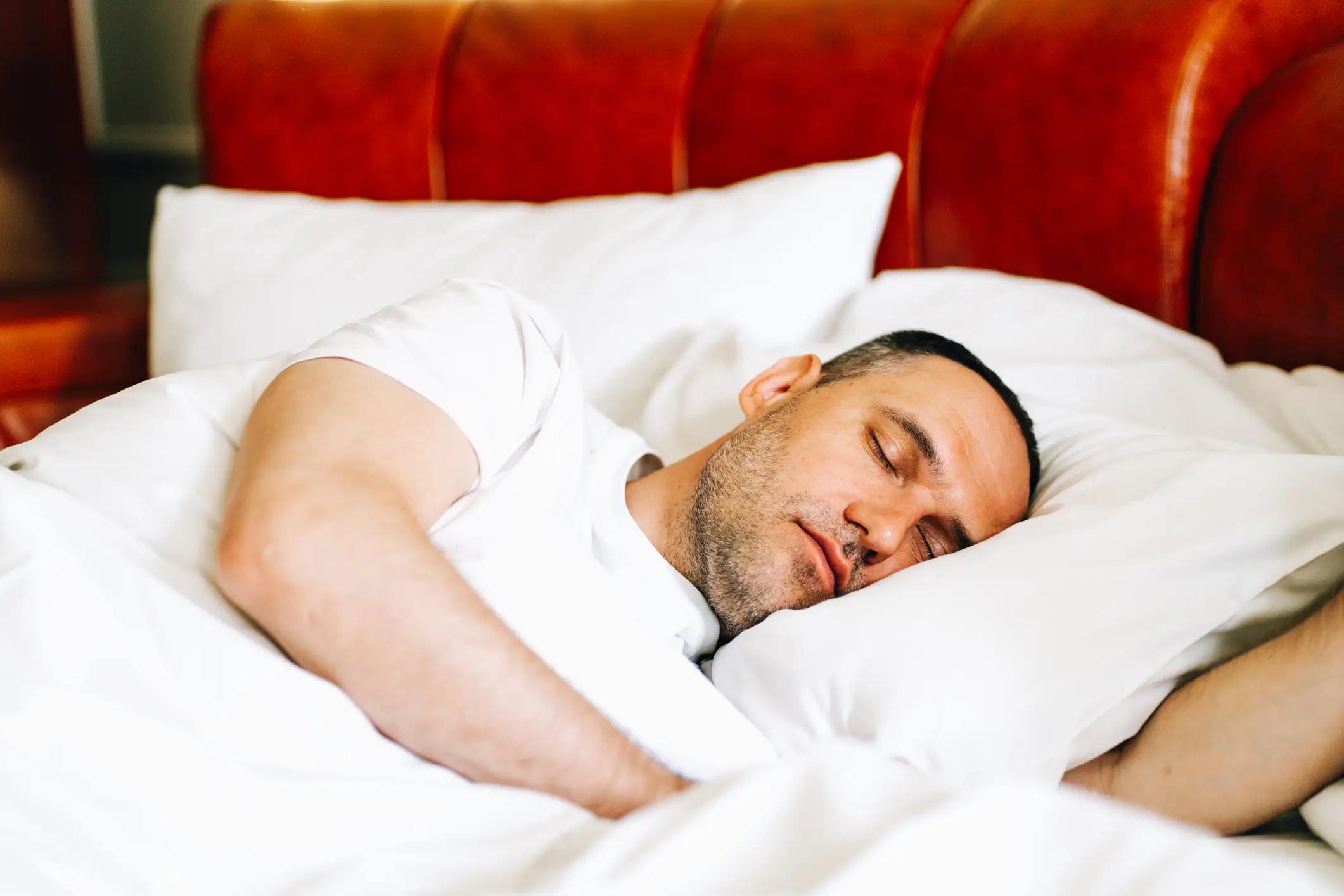 Prioritizing a good night's sleep comes with a wide range of health benefits. (Getty Stock Images)