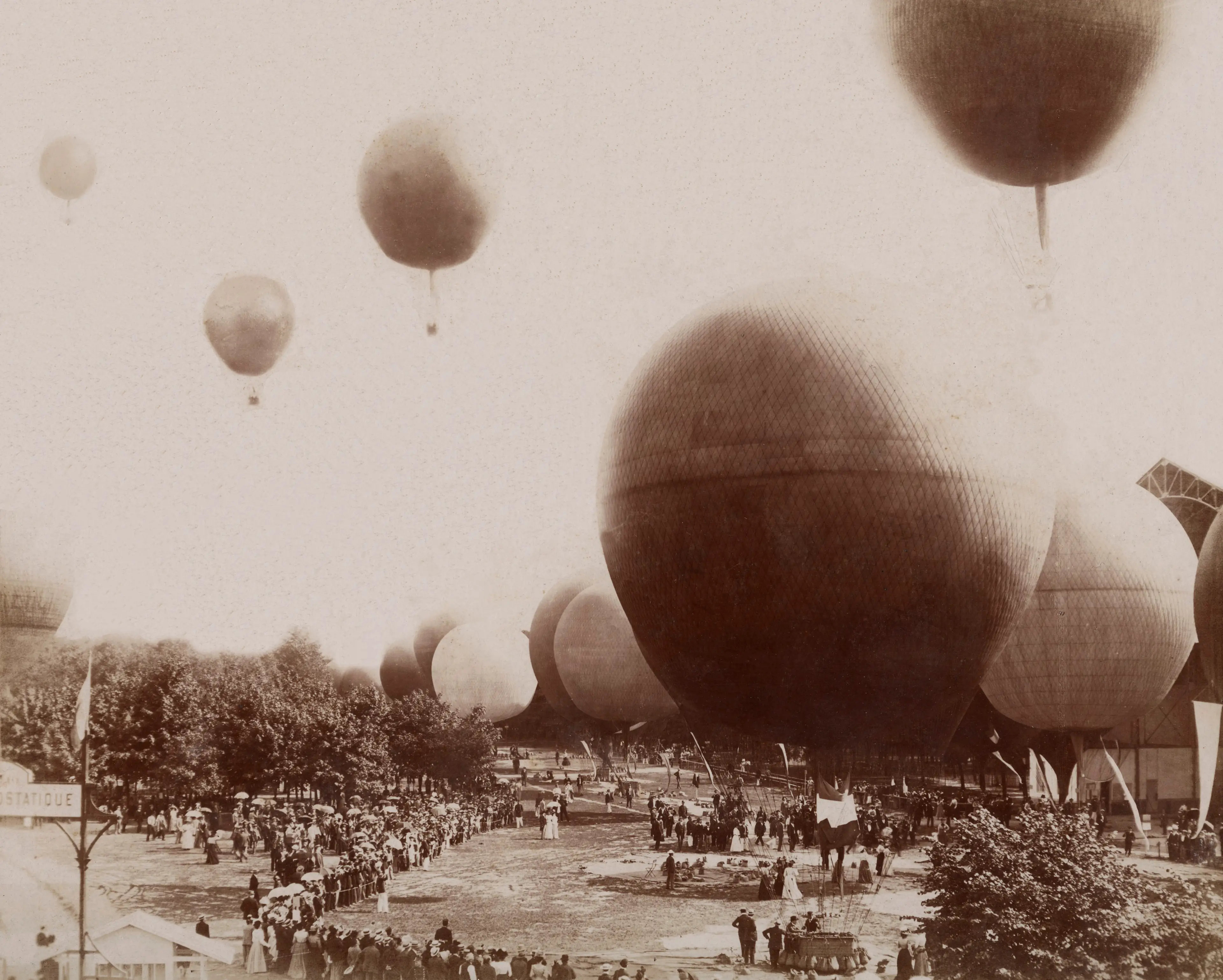 Hot air ballooning was so popular in 1900 that it even made it into the Olympics (adoc-photos/Corbis via Getty Images)