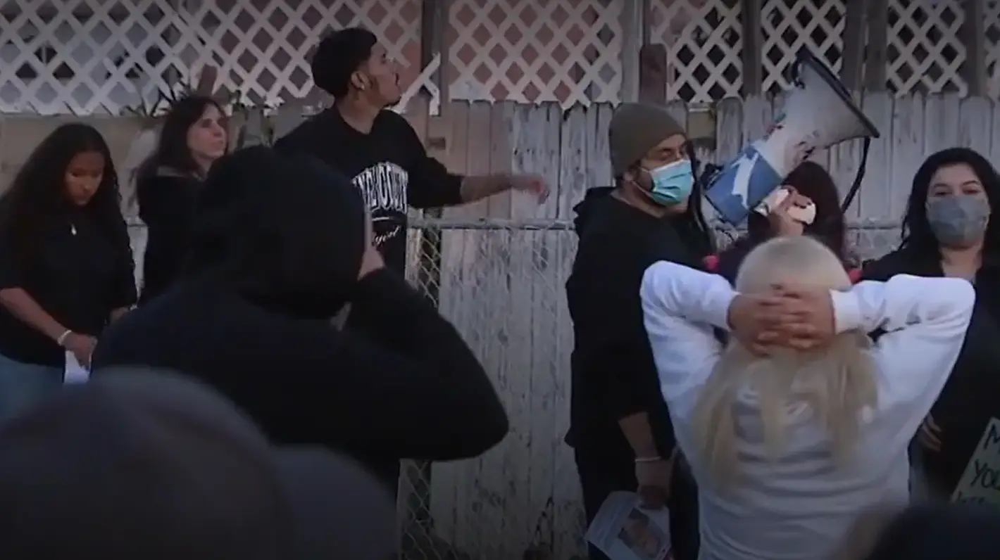 The mob targeted the wrong house (Fox11)