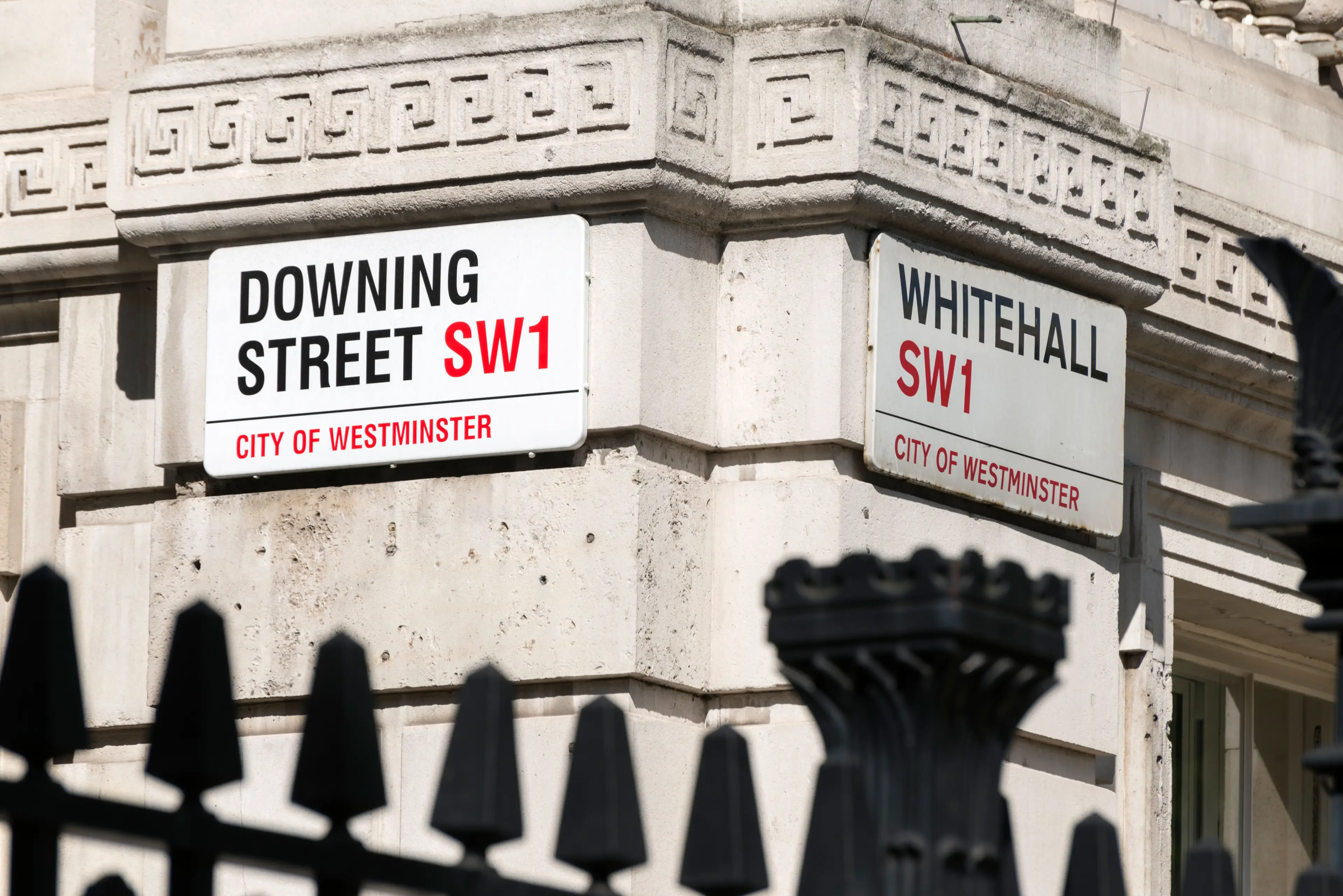 Downing Street sign (Alamy)