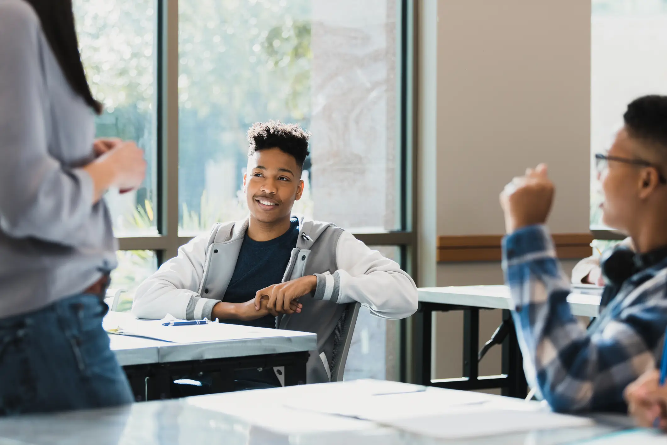 Kids are baffling their teachers as they overuse the nonsensical phrase 'six, seven' (Getty stock)