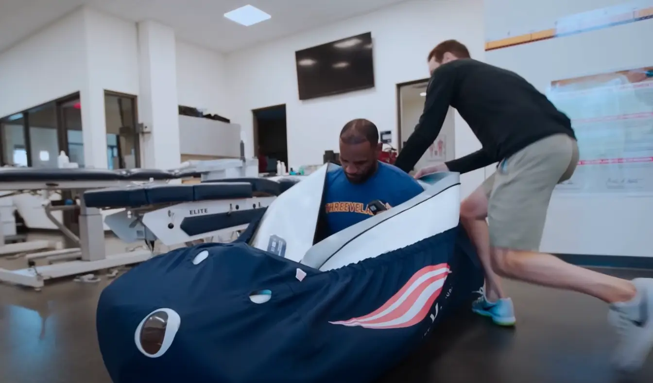 James has 90 minute sessions in a hyperbaric chamber (Netflix)
