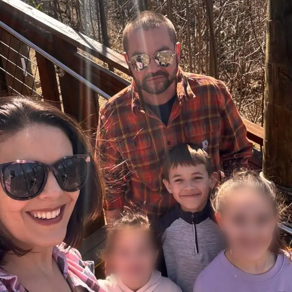 Liam with his family (GoFundMe)