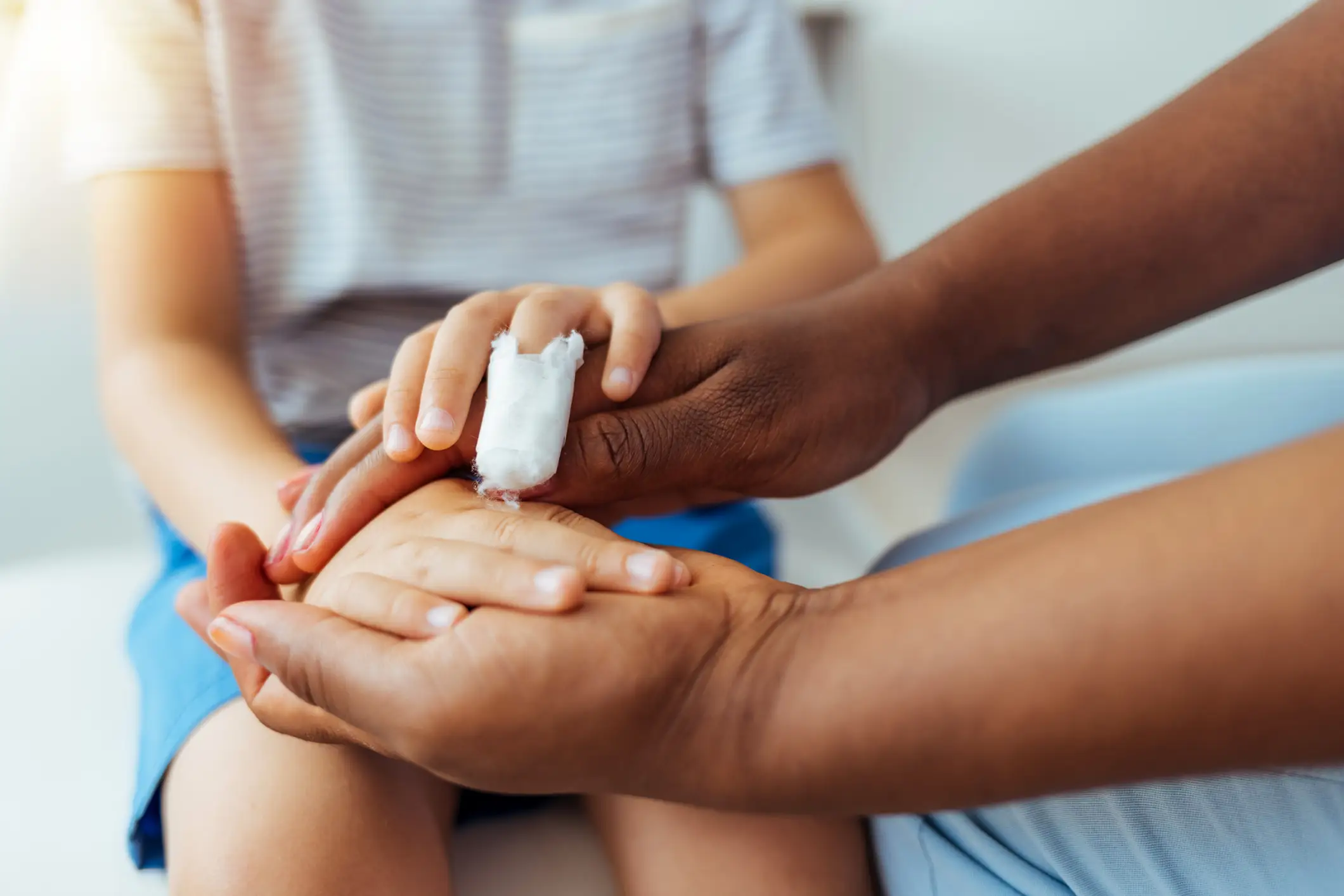 It's important to know what to do if a child experiences a burn (Getty Stock Image)