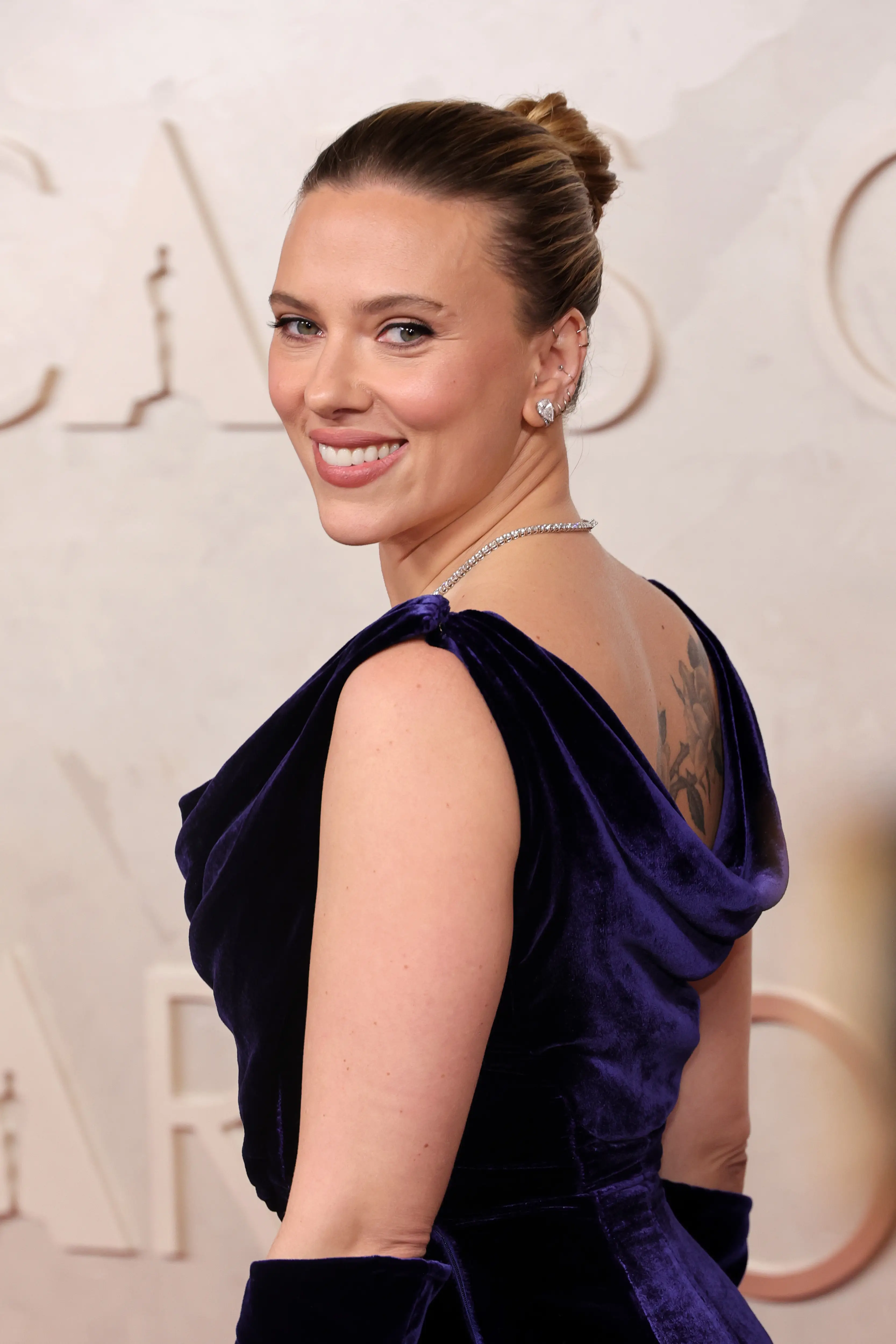 Scarlett Johansson has a rule when it comes to taking pictures with fans (Savion Washington/Getty Images)