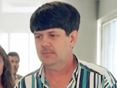 Regular customer Edward Seward gave the server the lottery ticket.