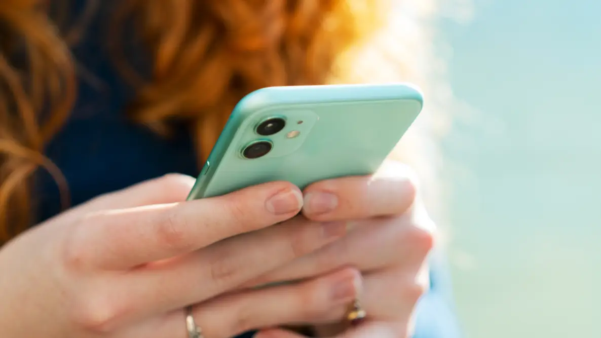 Urgent warning for all iPhone and Android users as one simple setting could be leaving you vulnerable to dangerous attacks