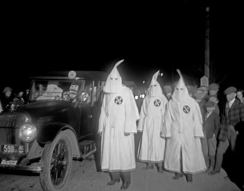 Klu Klux Klan members pictured in 1922 (HUM Images/ Universal Images Group via Getty Images)