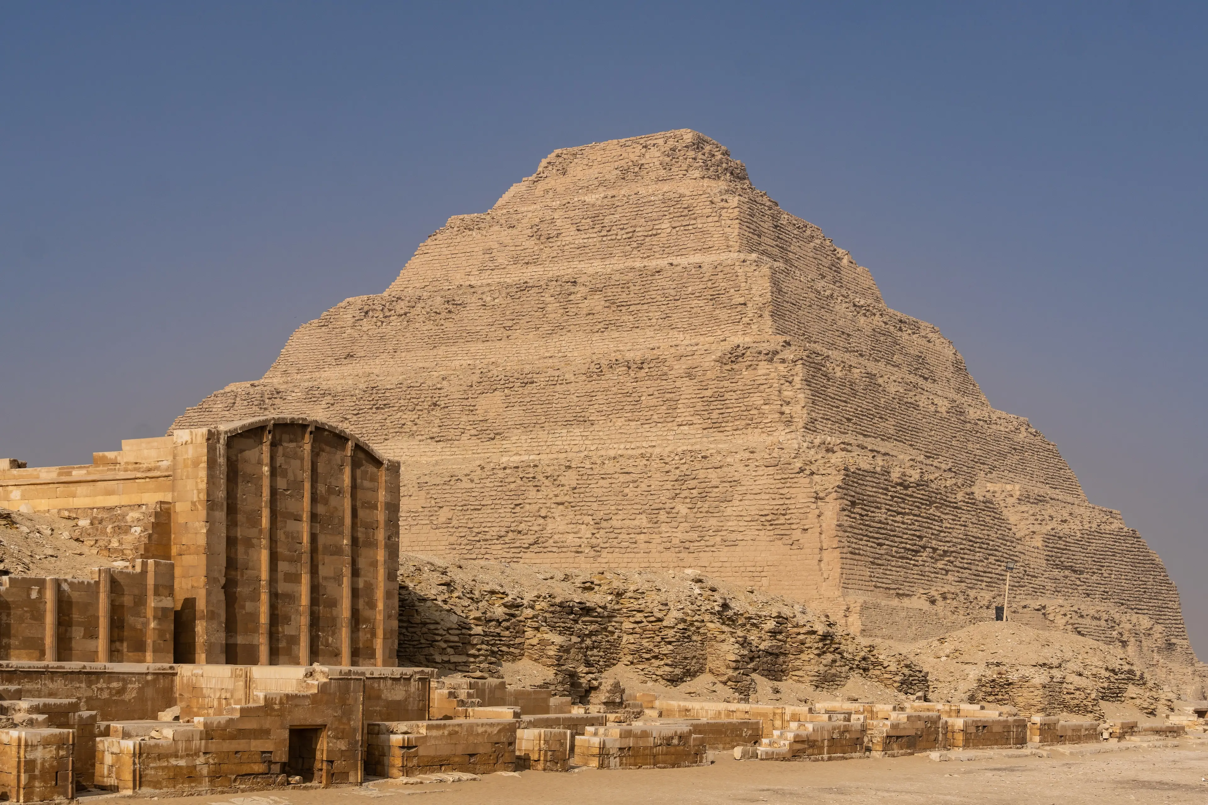 Experts believe it is all down to hydraulic mechanisms (Getty Stock)