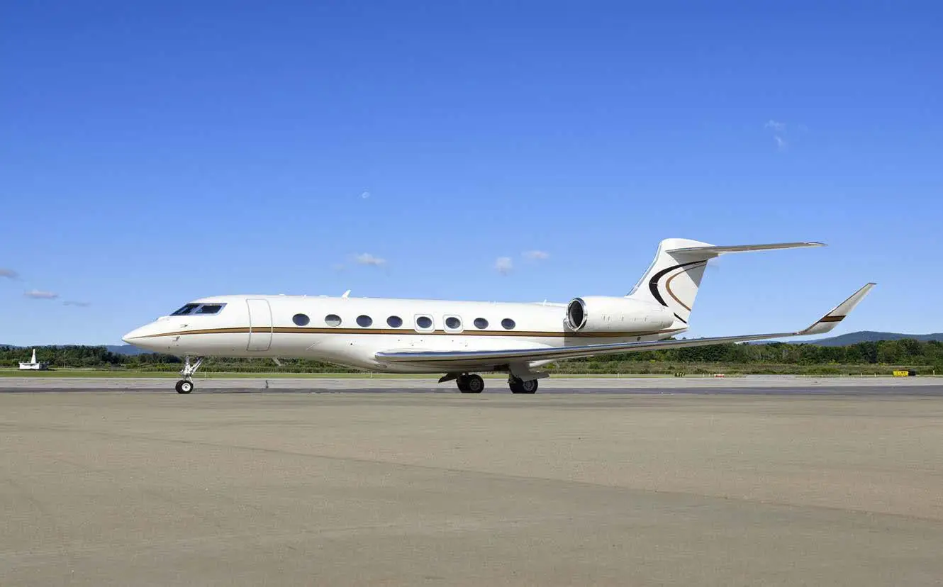 Jeff Bezos' private jet is on the market for almost $39,000,000 (Aircraft Shopper Online Listings)