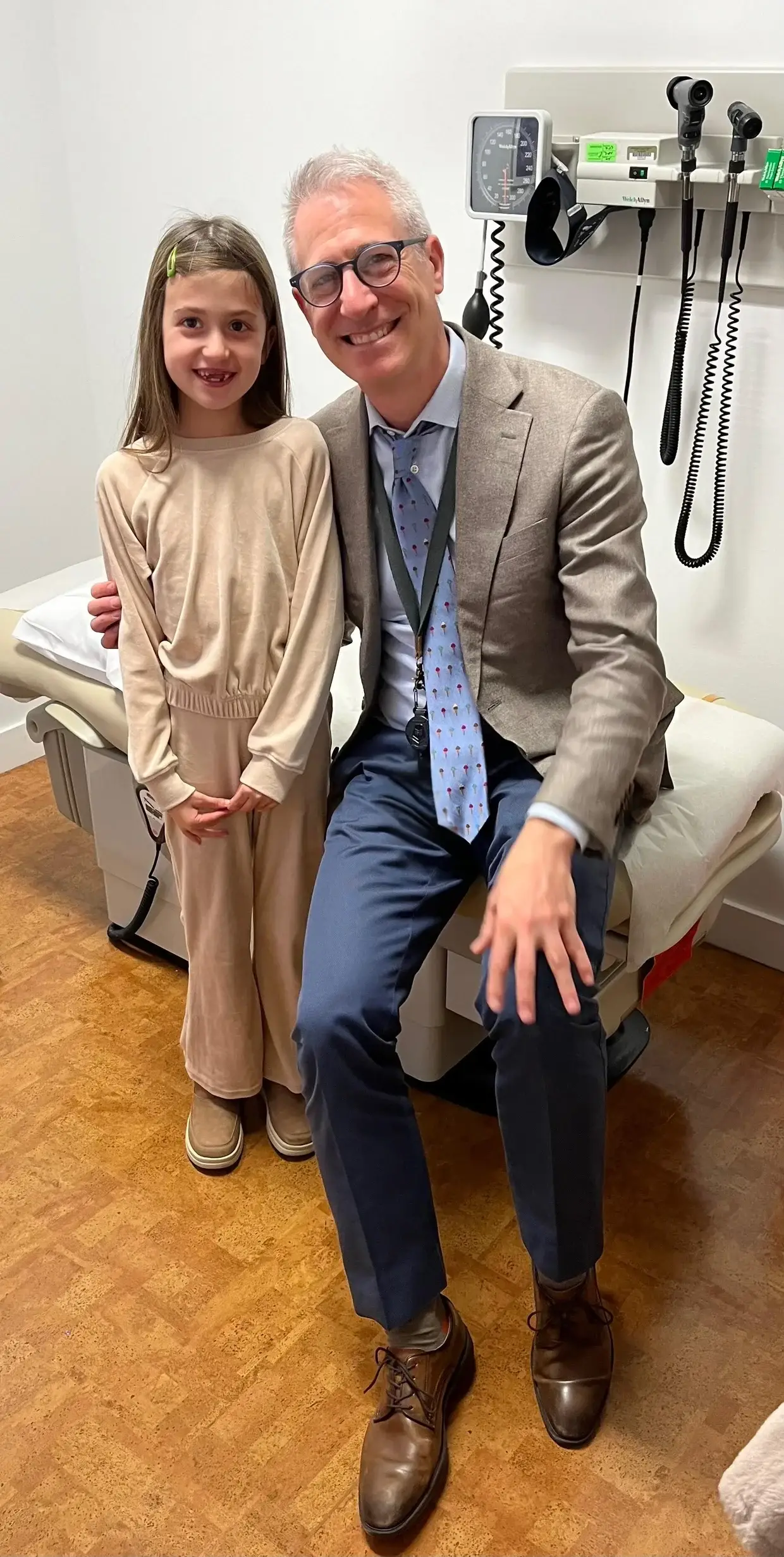 Pediatric neurosurgeon Dr Jeffrey Greenfield with Aubrey (Paul and Ashlee Higginbotham)