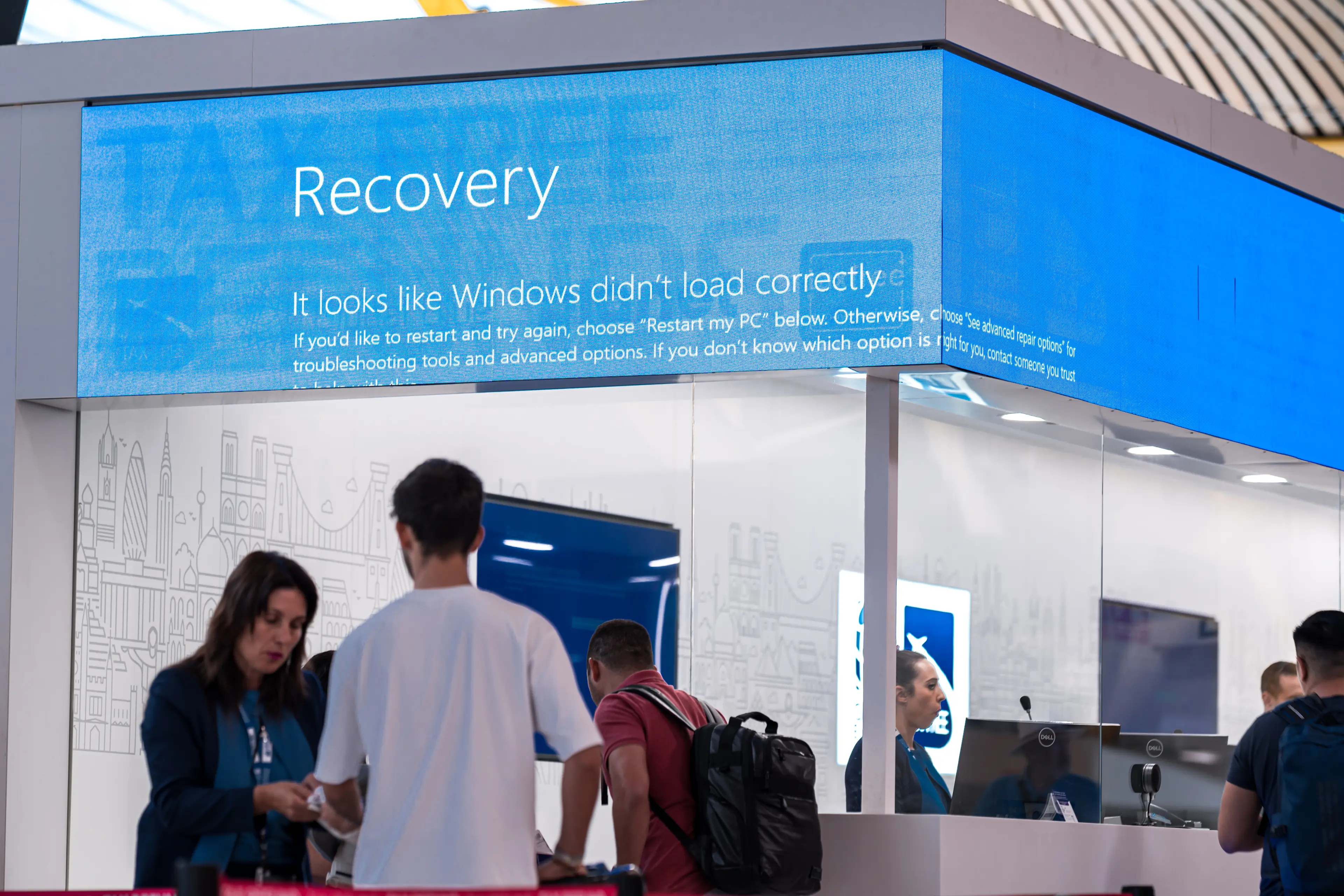 An expert claims the issue could take 'days to resolve'. (Diego Radames/Anadolu via Getty Images)