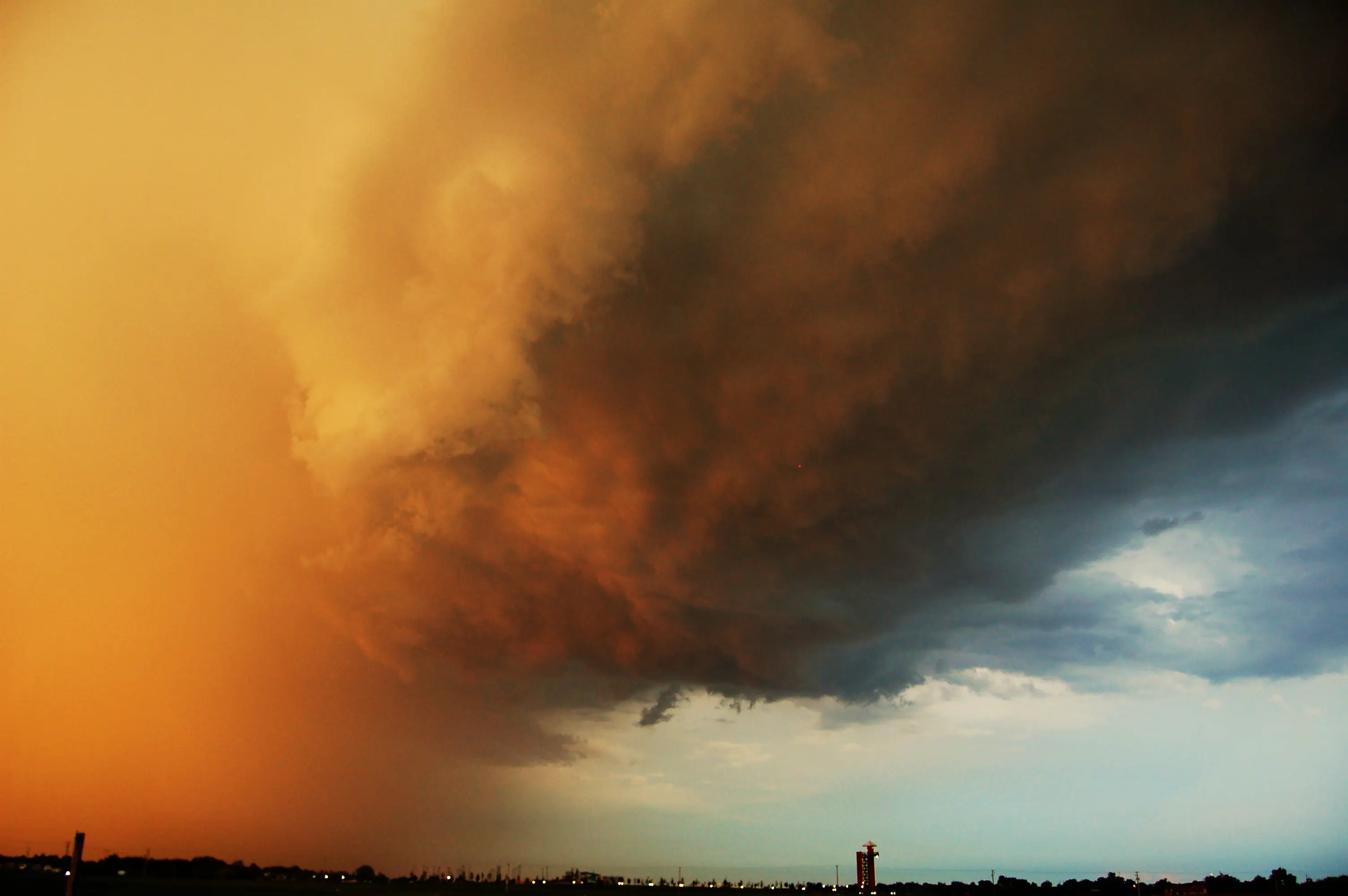 The deadly dust storm warning has been issued to people living in Minnesota, North Dakota and South Dakota (Getty Stock)