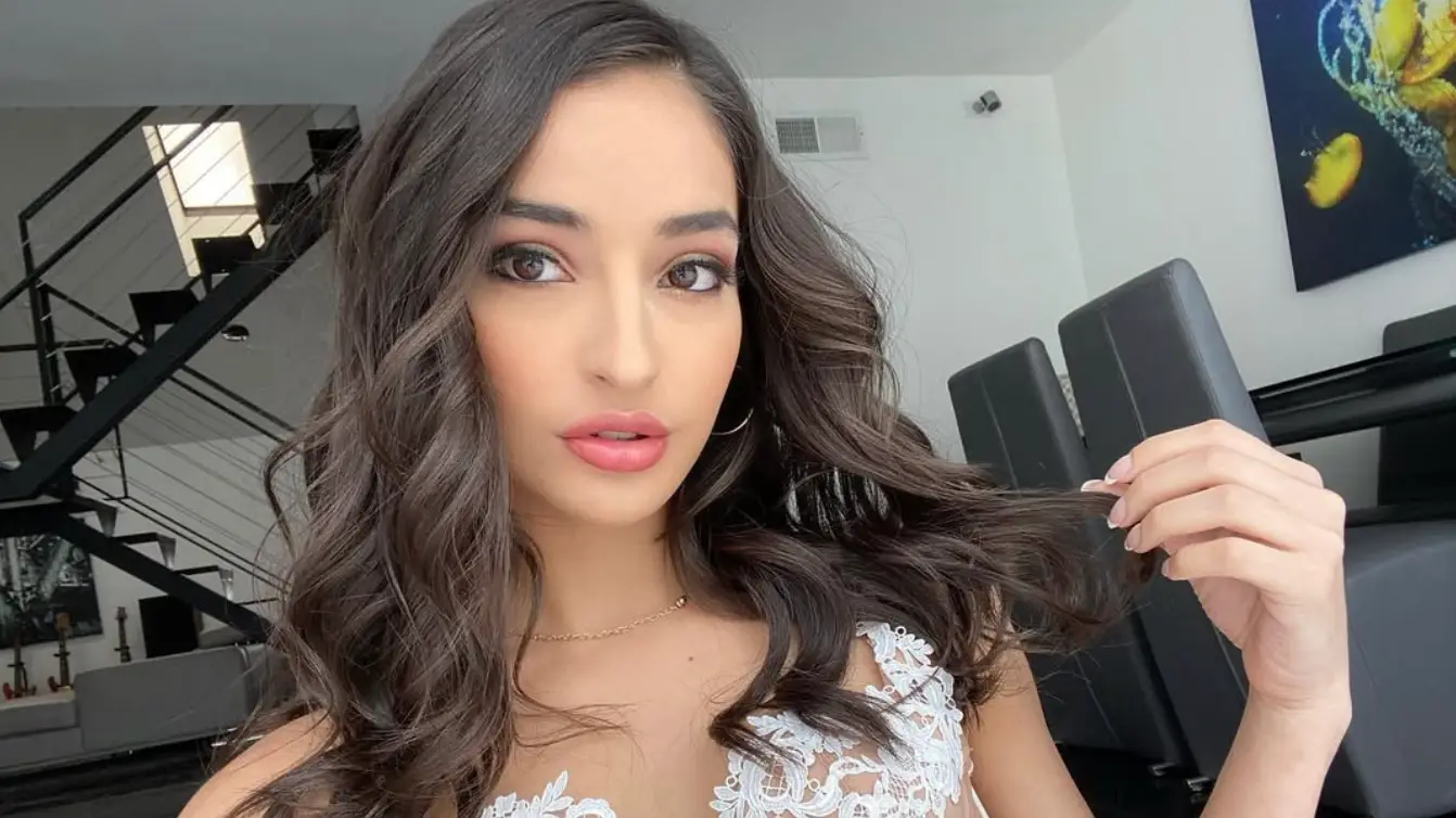 Instagram/emilywillisx3