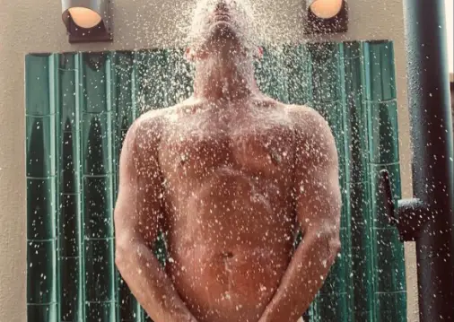 A cropped version of Channing Tatum's naked selfie (Twitter/@channingtatum)