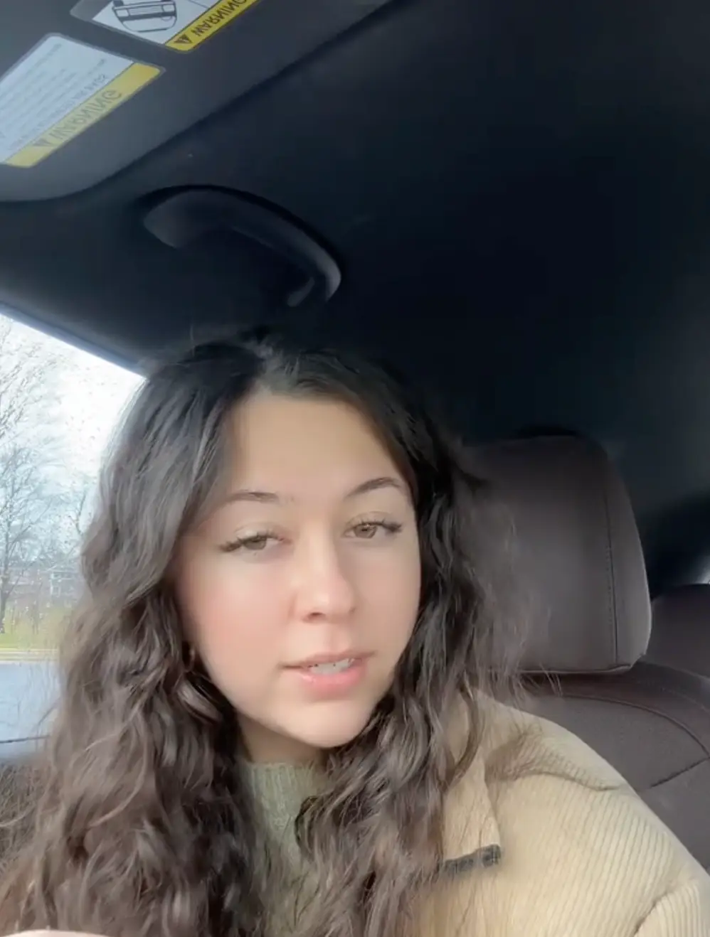 Abigail asked viewers whether she should be tipping when ordering takeout.