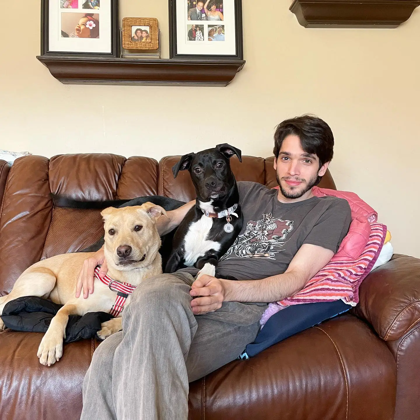 People have compared Yuval to Joe Goldberg.