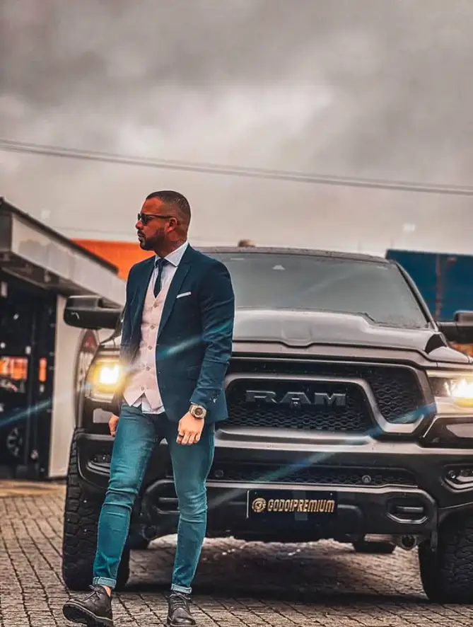 He had wanted a huge back tattoo (Instagram/@ricardo.godoi.official)