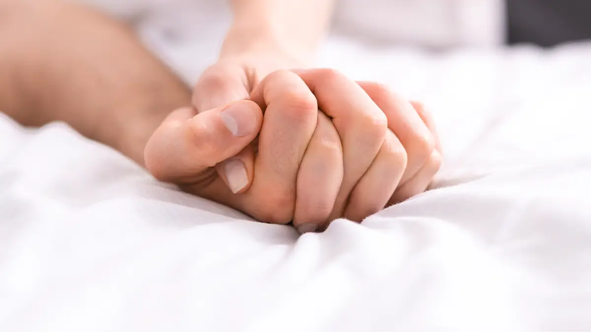 New study reveals how many times per week people in 'happy' relationships tend to have sex